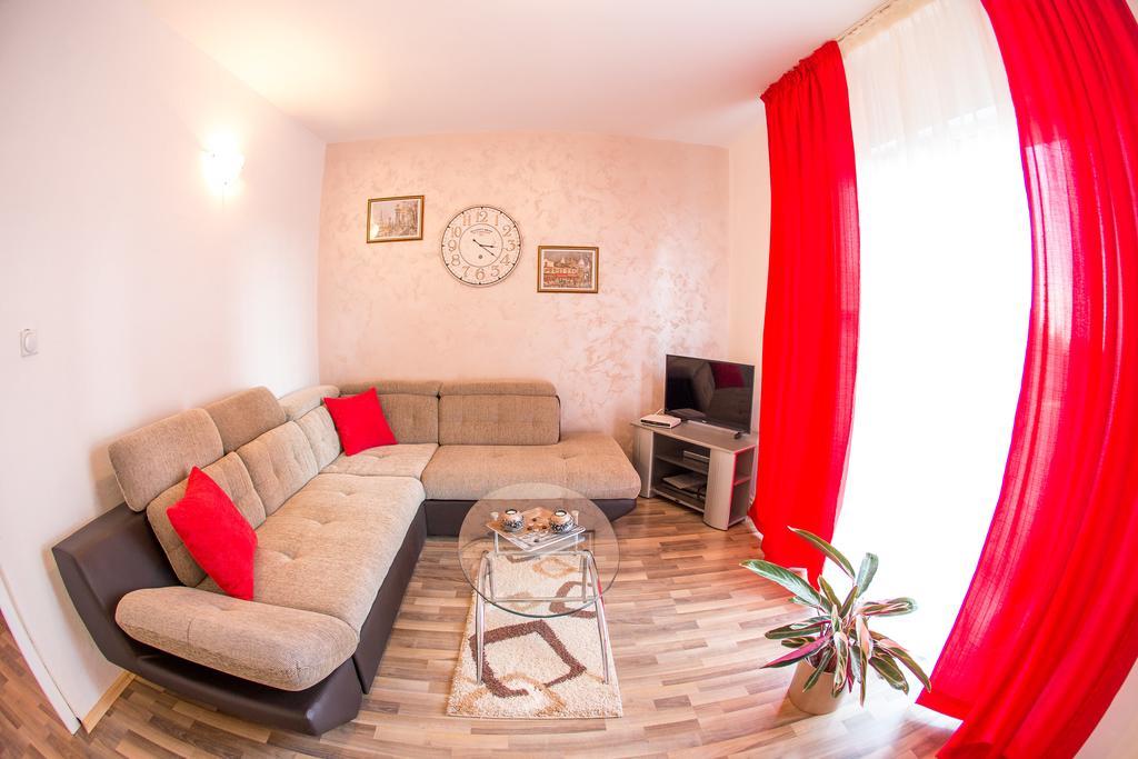 Villa Nadezda Petrovac Buitenkant foto