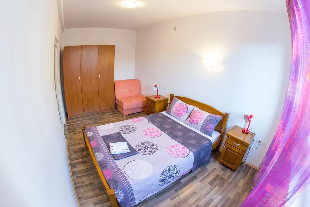 Villa Nadezda Petrovac Buitenkant foto