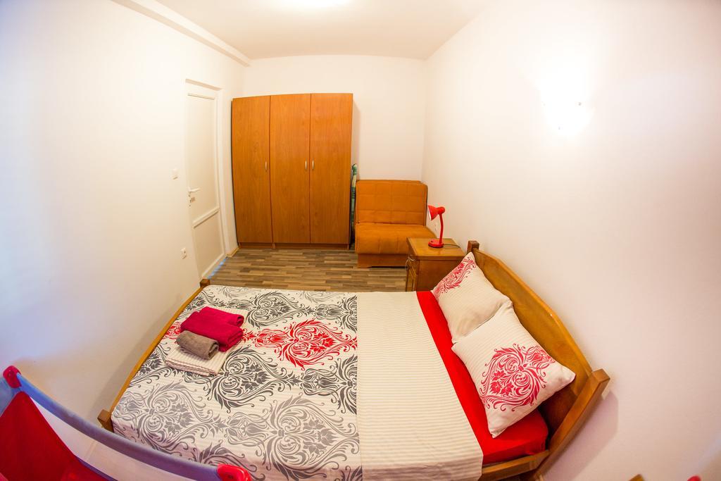 Villa Nadezda Petrovac Buitenkant foto