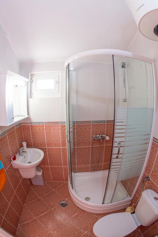 Villa Nadezda Petrovac Buitenkant foto
