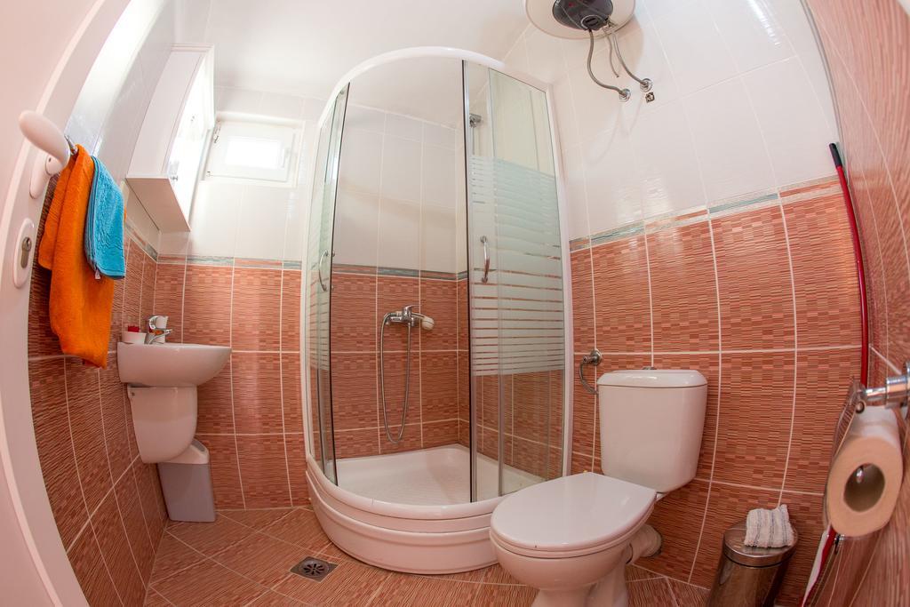 Villa Nadezda Petrovac Buitenkant foto